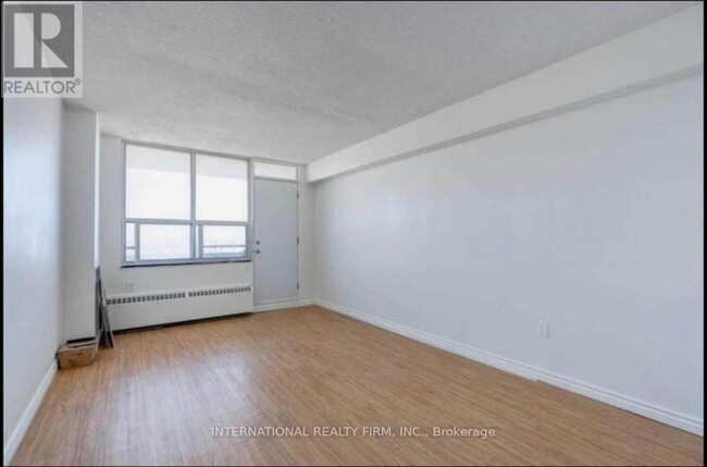 Building Photo - 940-940 Caledonia Rd