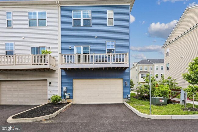 Foto del edificio - 14312 Potomac Heights Ln