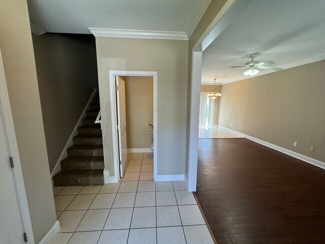 Building Photo - Nice 2/2.5 TownHouse in East Rome-$1,195