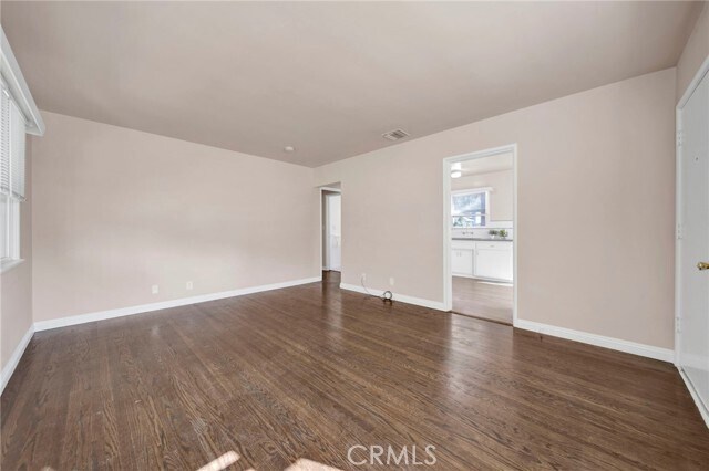 Foto del edificio - 240 N Shamrock Ave