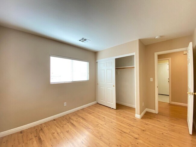 Foto del edificio - Beautiful 2-story single-family