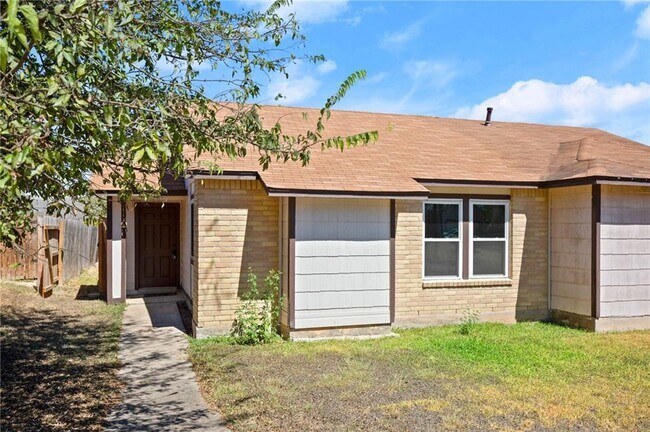 Foto del edificio - 1134 Orchard Park Cir