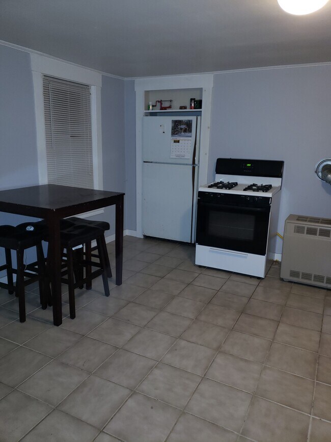 Kitchen 1 - 294 Pratt Rd