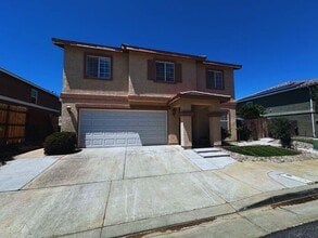 Building Photo - 125 Latente Dr