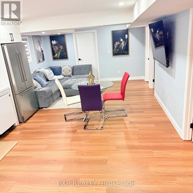 Photo du bâtiment - 1754 Owen Ln