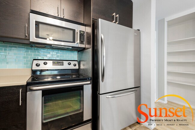 Foto del edificio - 140 W Walnut Ave