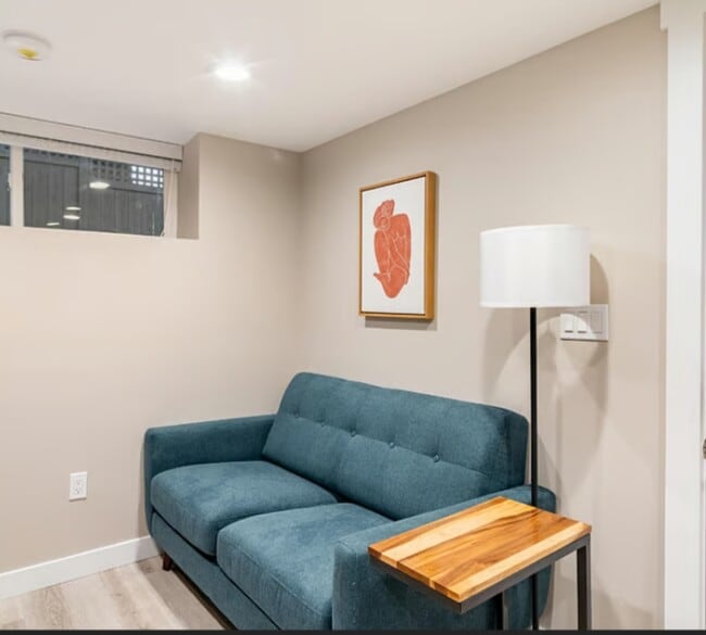 Foto del edificio - 529 20th Ave