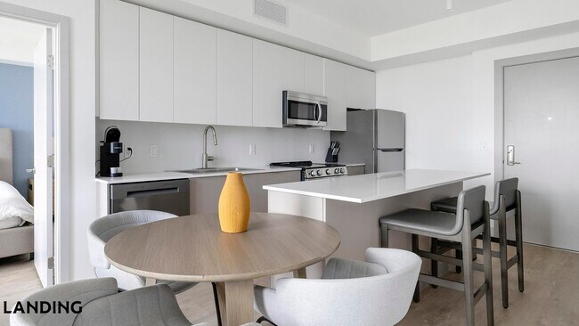 Foto del edificio - 1155 NE 126th St