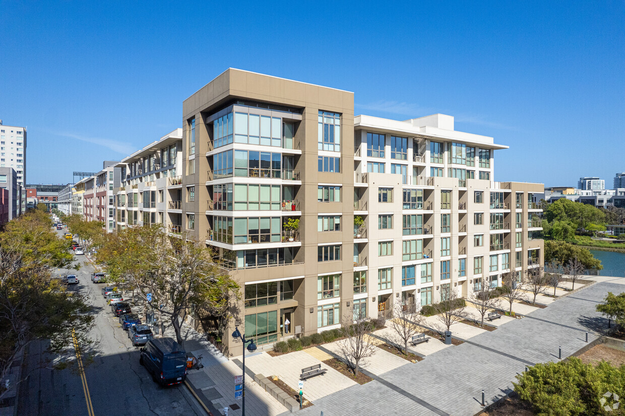 Primary - 255 Berry St
