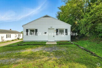 Building Photo - 424 Longwood Ave