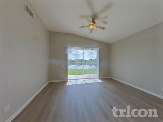 Building Photo - 5112 Clover Mist Dr
