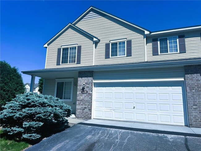 Building Photo - 130 River Woods Dr W