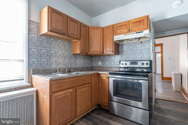 Foto del edificio - 480 W Girard St