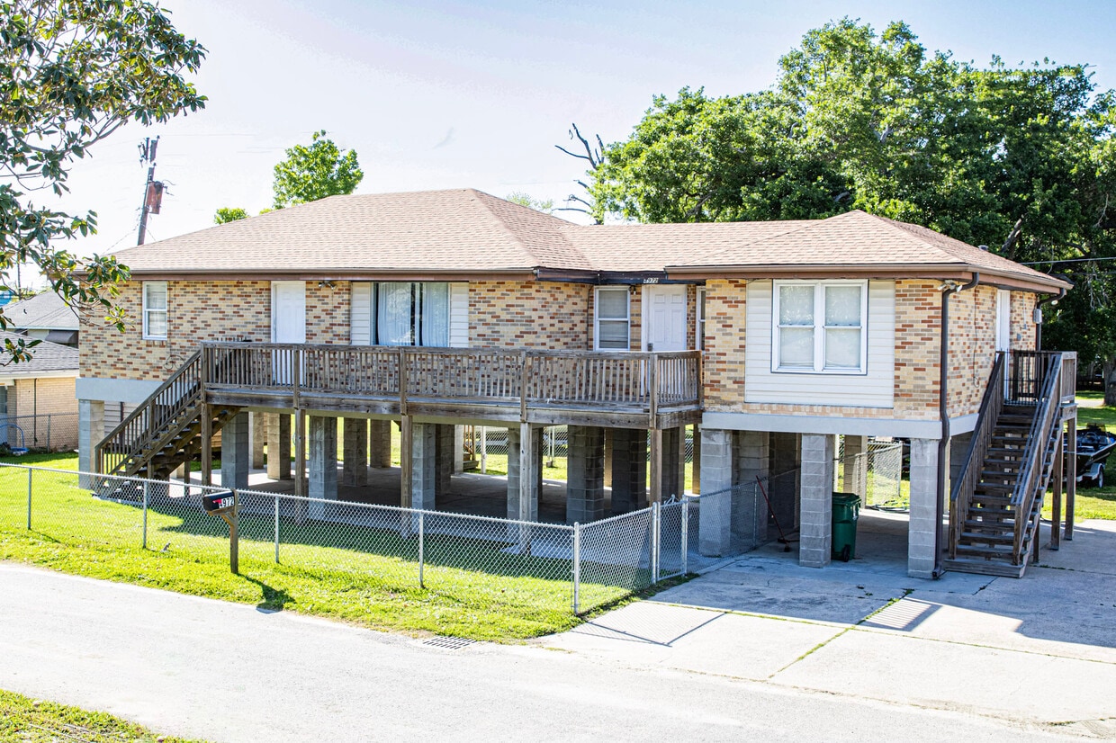 Front of house - 4972 Matherne St
