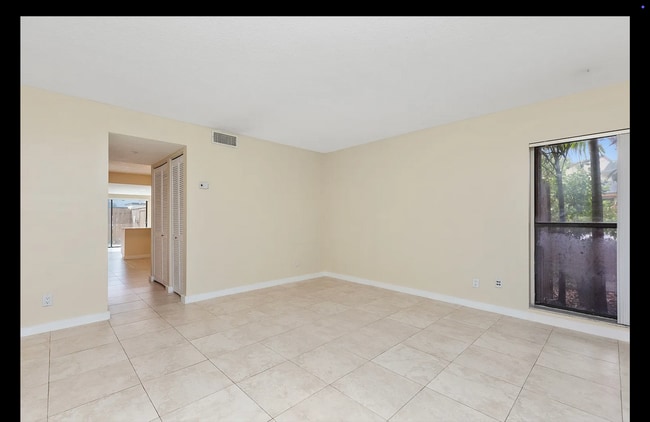Building Photo - 11466 SW 109th Rd