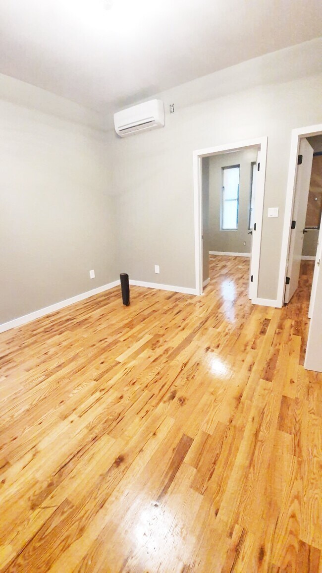 Foto del edificio - 1230 College Ave