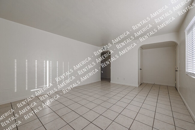 Building Photo - 8835 N 28th Ave