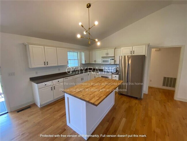 Building Photo - 173 Circle Hill Dr