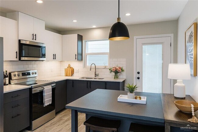 Foto del edificio - 10 B W St