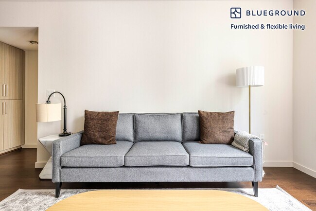 Building Photo - 650 E Capitol Ave