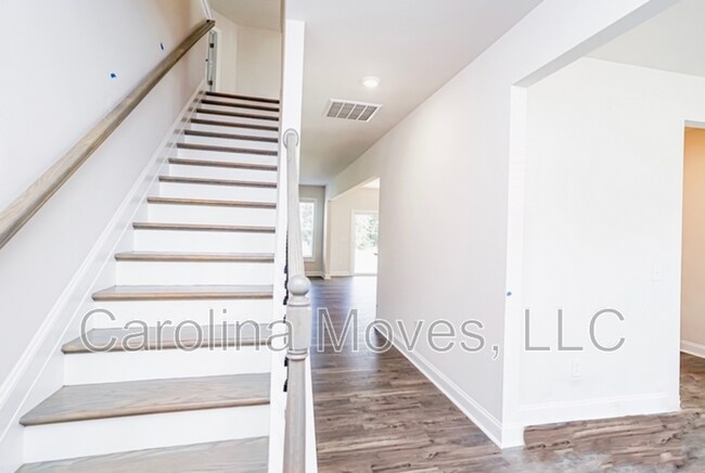 Foto del edificio - 151 Mayfield Crossing Ln