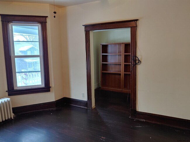 Building Photo - 90 Woodlawn Ave
