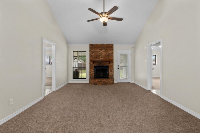 Foto del edificio - 5303 Susanna Dr