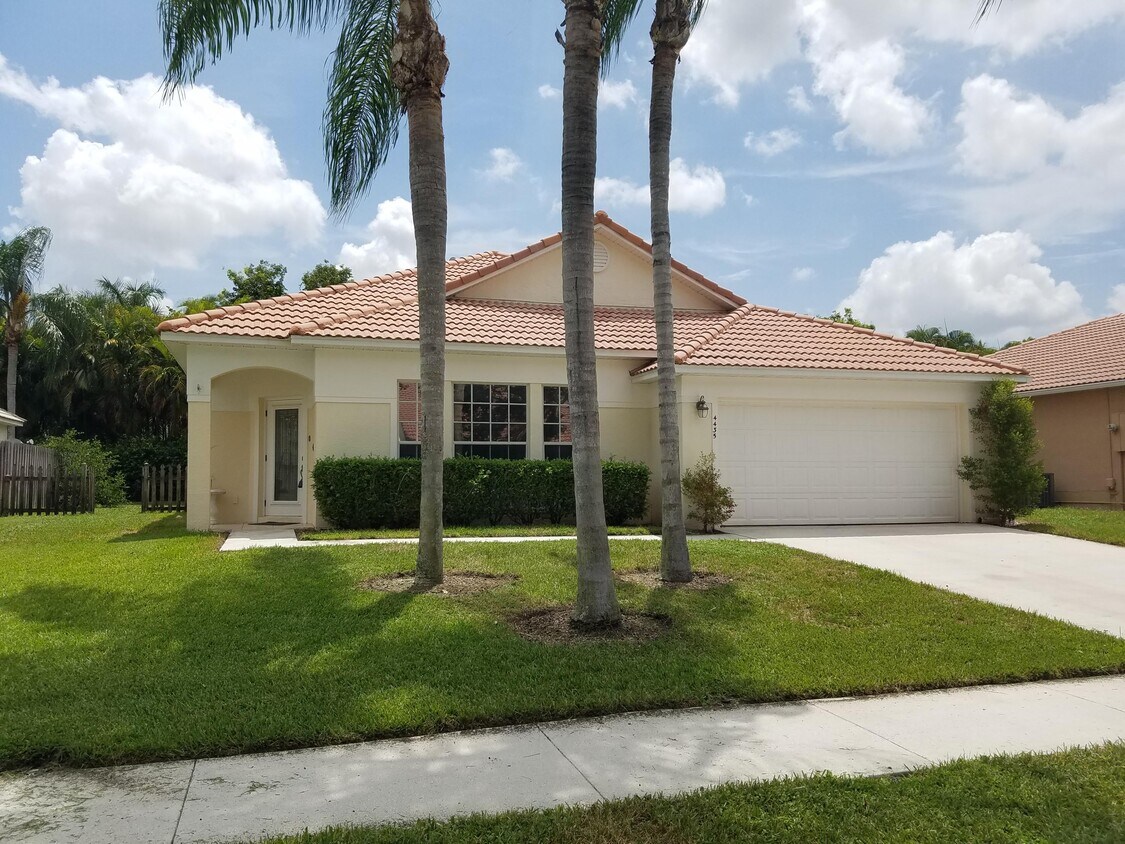 Primary Photo - 4435 Sunset Cay Cir