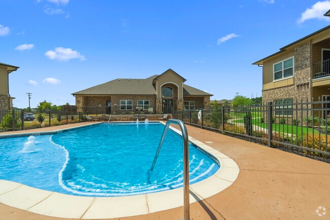 Building Photo - Willow Creek Apartments