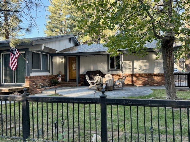 Foto del edificio - 890 Alameda Ave