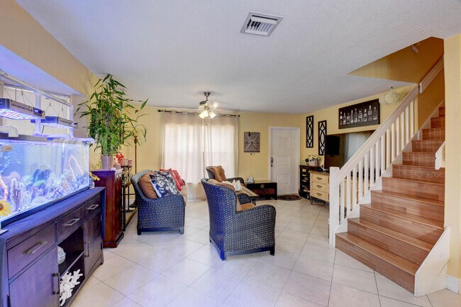 Foto del edificio - 256 SW 6th St