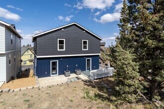Building Photo - 1773 NE Lotus Dr