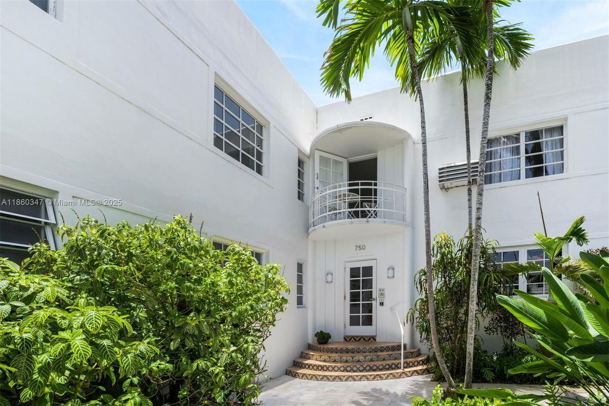 Building Photo - 750 Española Way, 6