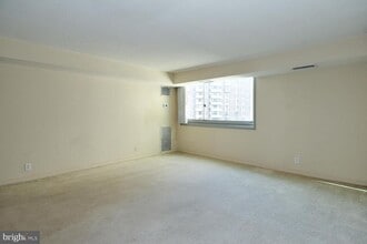 Building Photo - 4601 N Park Ave