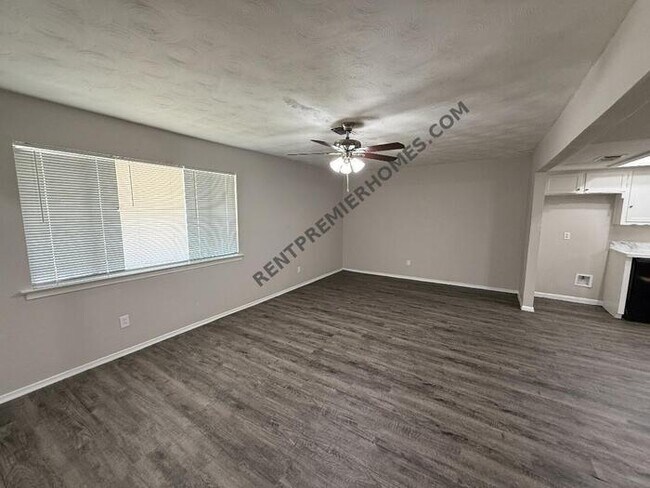 Building Photo - 1108 Glen Park Dr