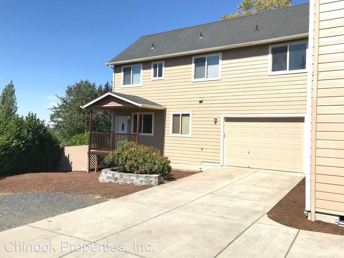 Primary Photo - 2556 Bailey Hill Rd