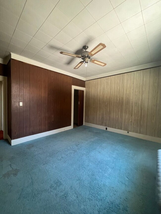 Foto del edificio - 1 Bed 1 Bath Apartment- Walking Distance f...