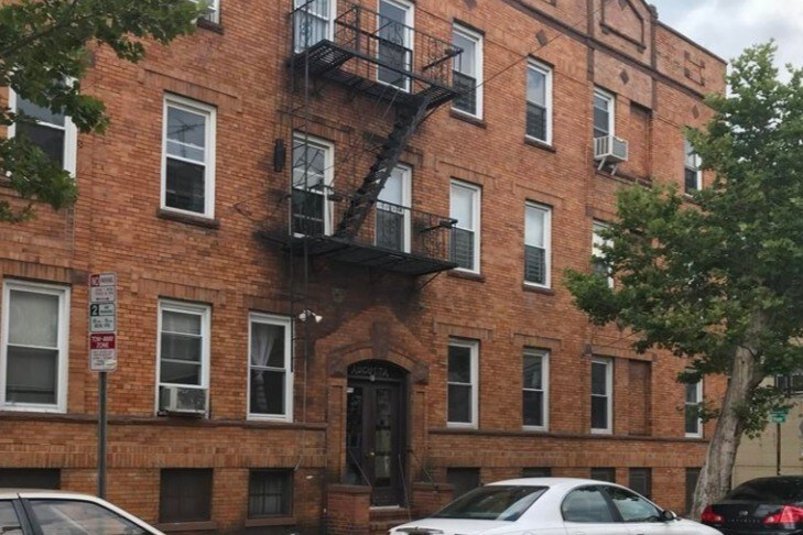 Primary Photo - 18 Vroom St