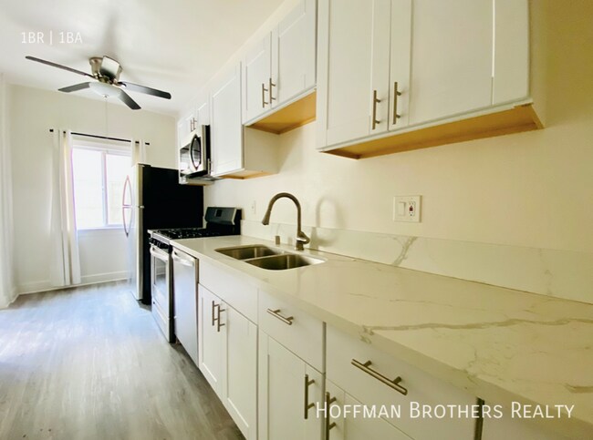 Foto del edificio - 1623 N Mariposa Ave Los Angeles, CA 90027