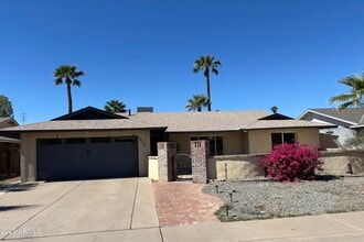 Building Photo - 4410 S Rita Ln
