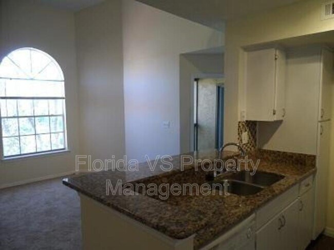 Building Photo - 413 Fountainhead Cir