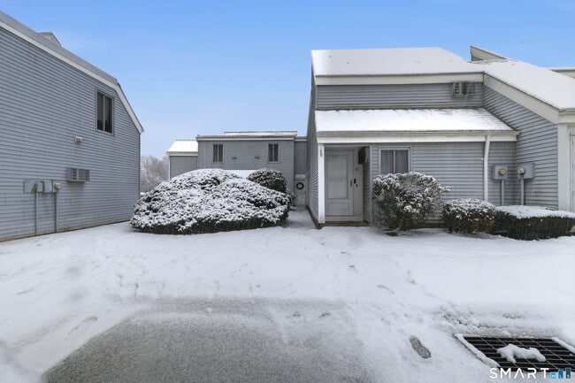 Building Photo - 60 Cinnamon Spring