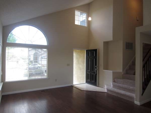 Building Photo - 5024 Lynbrook Dr
