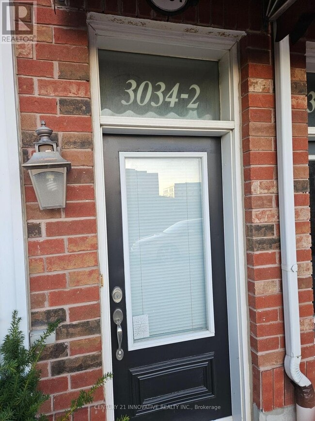 Building Photo - 3034 Bur Oak Ave