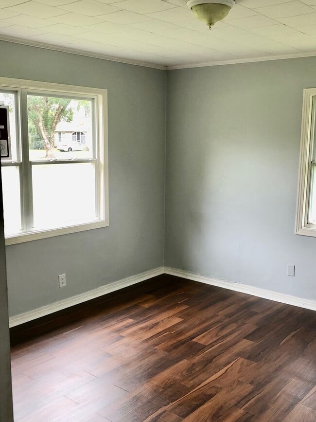 Foto del edificio - SPACIOUS Zephyrhills 4BR/1BA Home in the H...