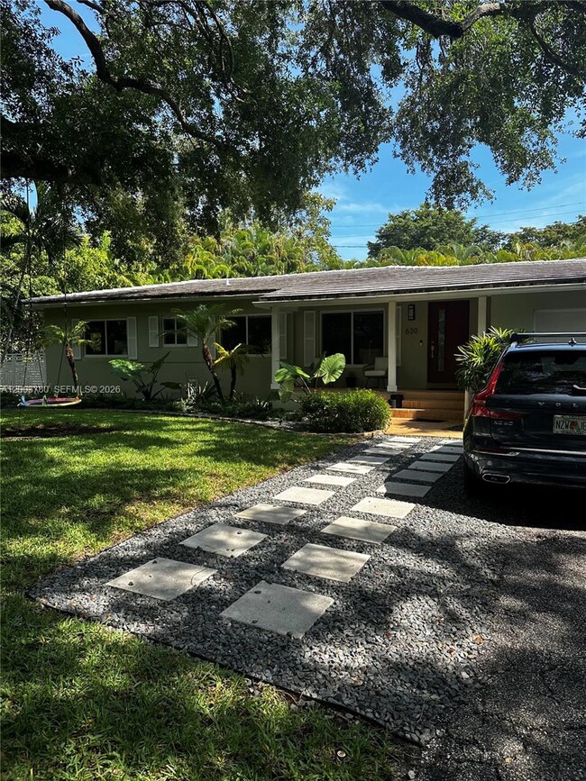 Foto del edificio - 630 San Lorenzo Ave