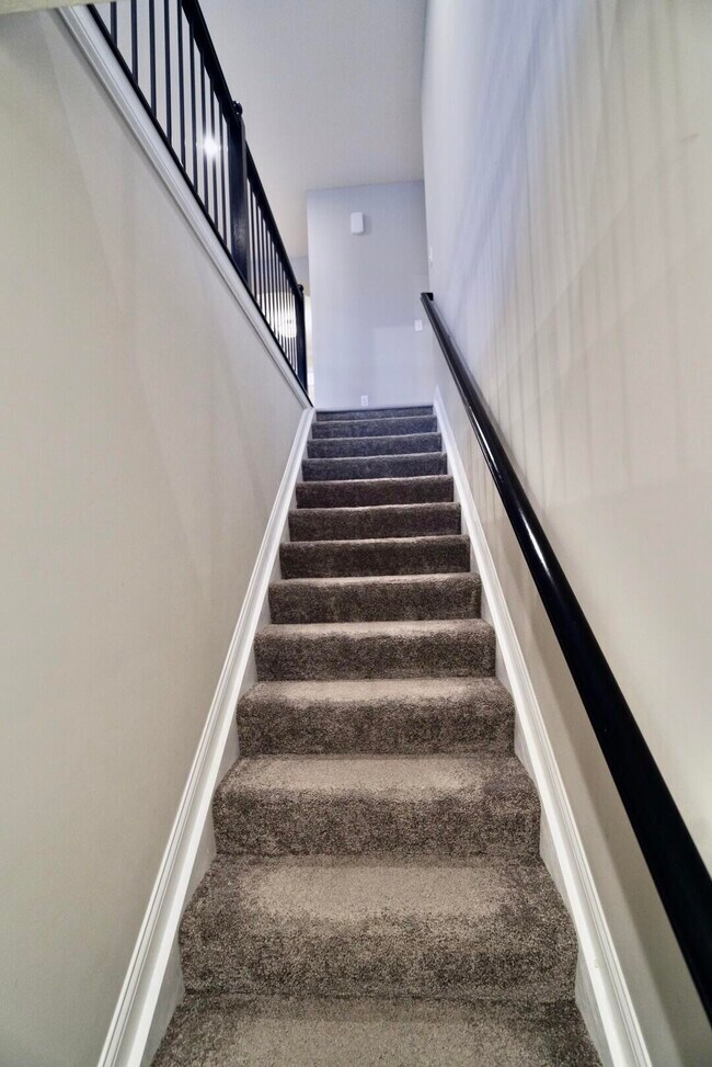 Building Photo - 6800 Green Isle Ln