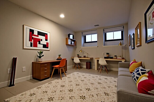 Foto del edificio - 557 Columbus Ave