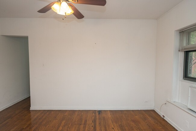 Building Photo - 3026 N Halsted St