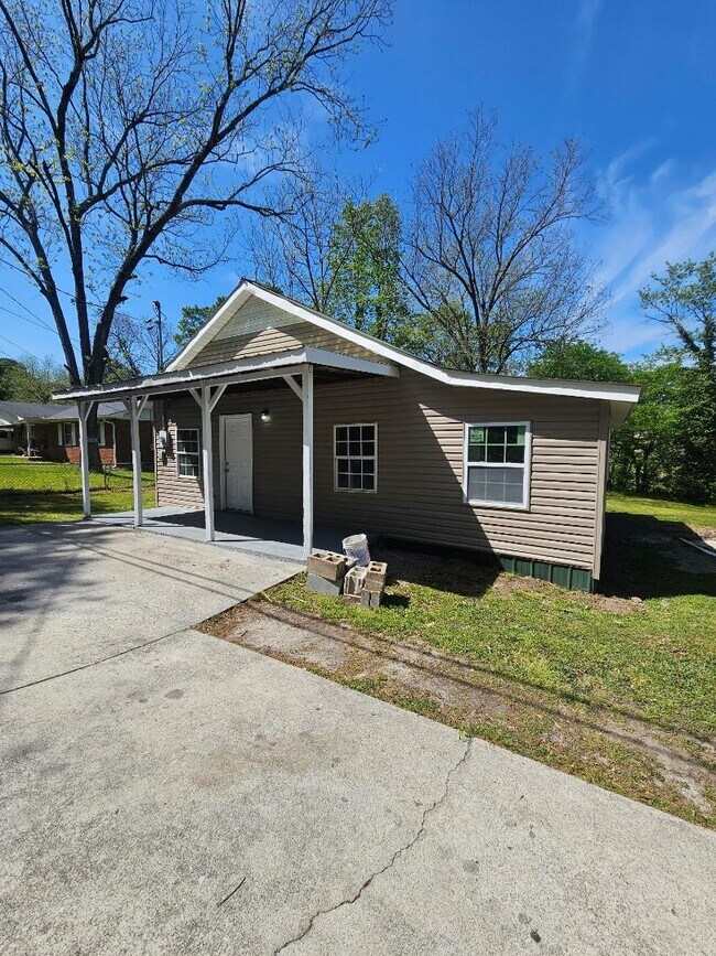 Foto del edificio - 182 Hughes St